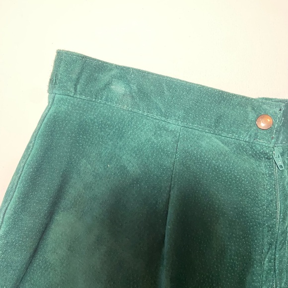 Vintage Caviar Women’s Forest Green Leather Skirt size 13 Christmas Autumn - Picture 3 of 6